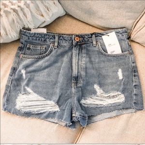 SOLD!!! BNWT FOREVER 21 Hi-waist shortie